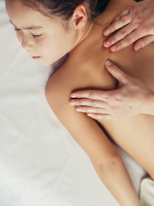 Kindermassage Lomo-Massage Loretta Moerman Bleiswijk